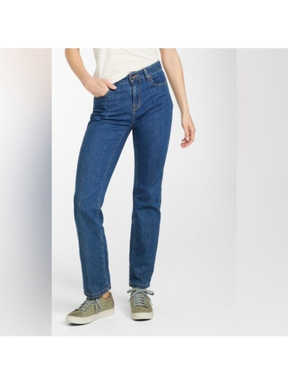 LL Bean Original Fit Dark Wash Straight Leg Jeans - 8P